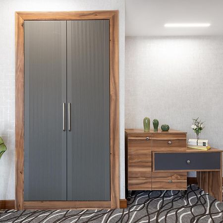 בורסה Lilium Hotel & Suites מראה חיצוני תמונה