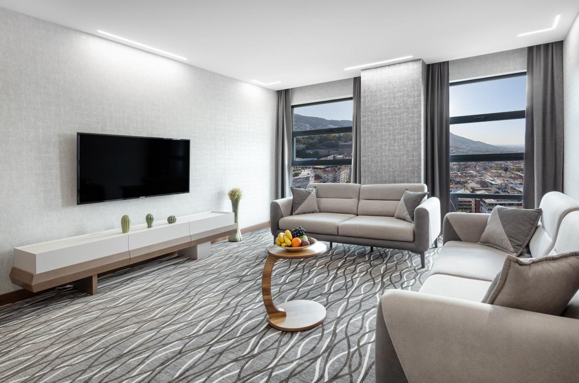 בורסה Lilium Hotel & Suites מראה חיצוני תמונה