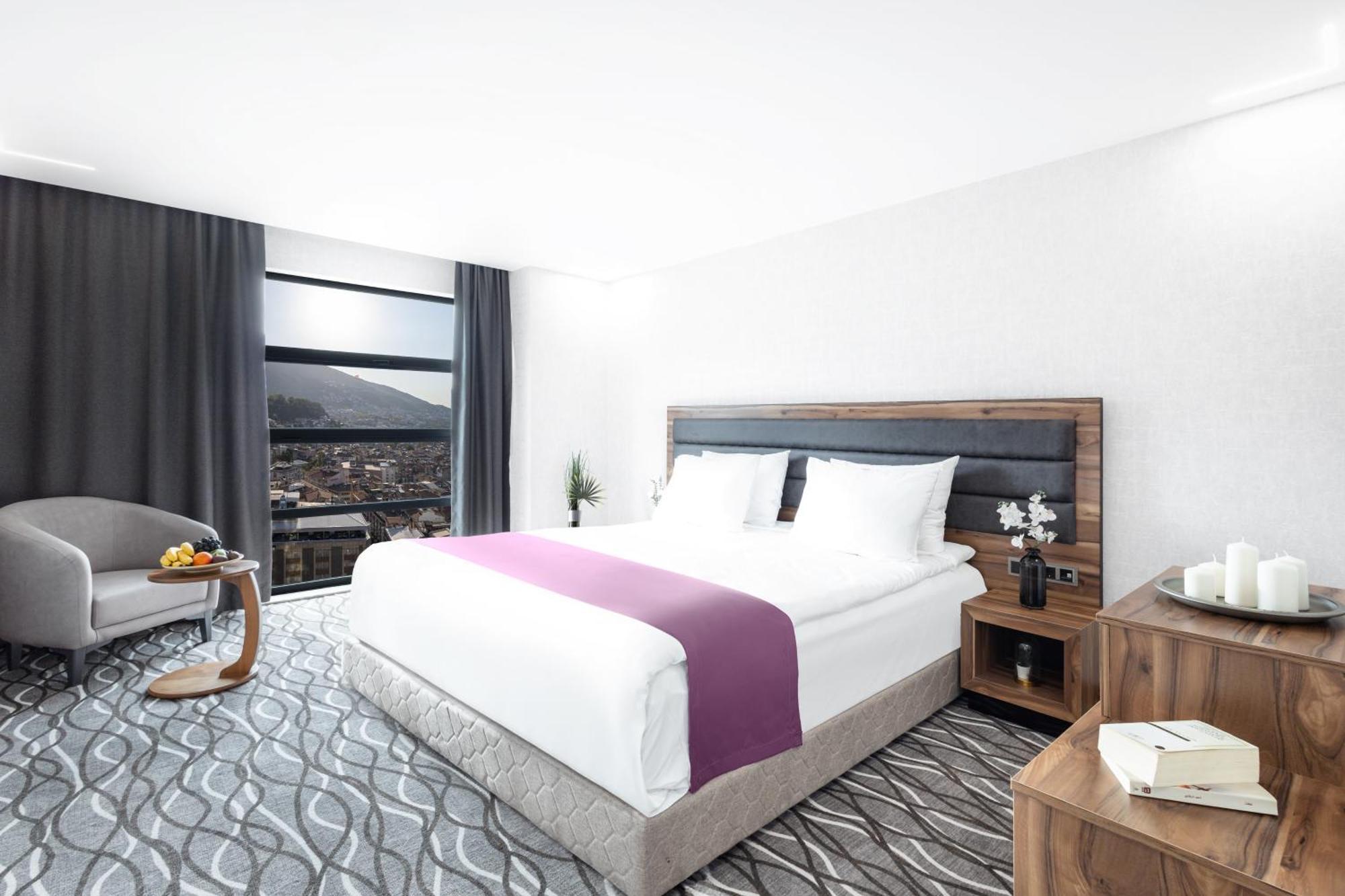 בורסה Lilium Hotel & Suites מראה חיצוני תמונה