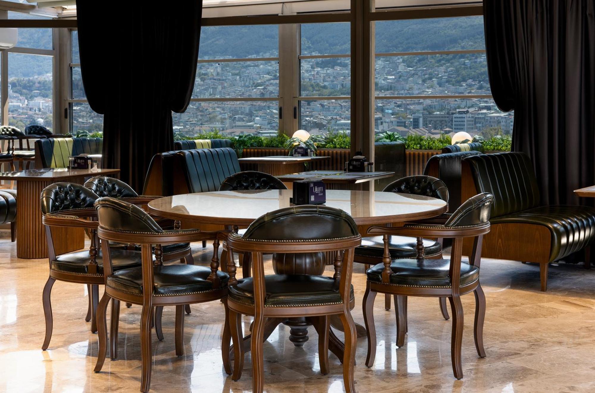 בורסה Lilium Hotel & Suites מראה חיצוני תמונה