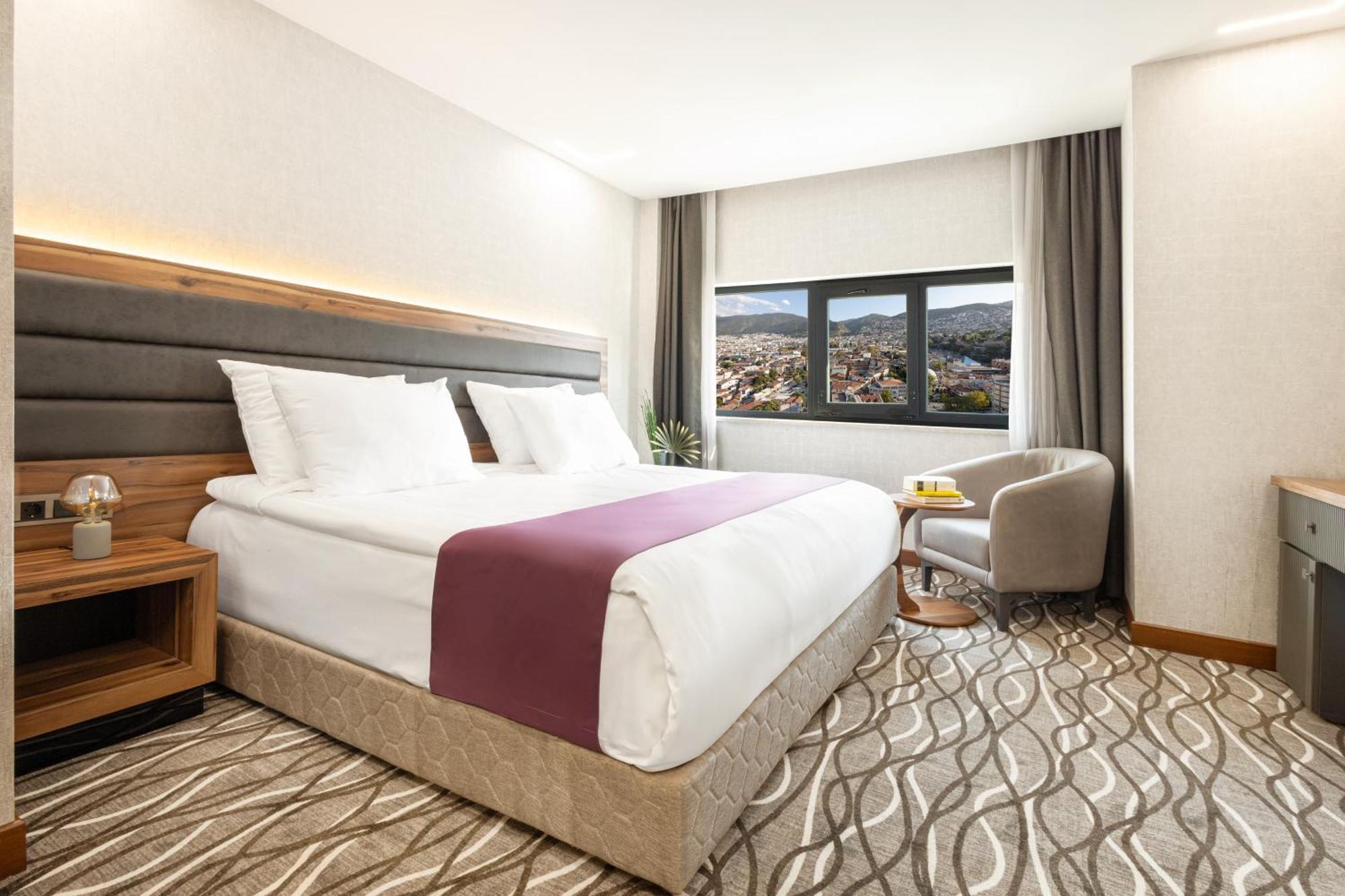 בורסה Lilium Hotel & Suites מראה חיצוני תמונה